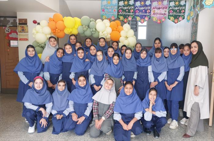 کلاس ششم یک سال تحصیلی ۱۴۰۴ - ۱۴۰۵